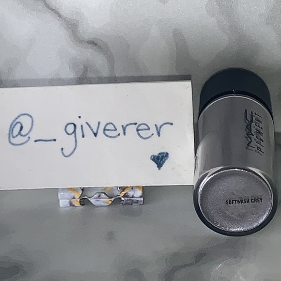 Softwash Grey - MAC Pigment - Picture 6 of 15